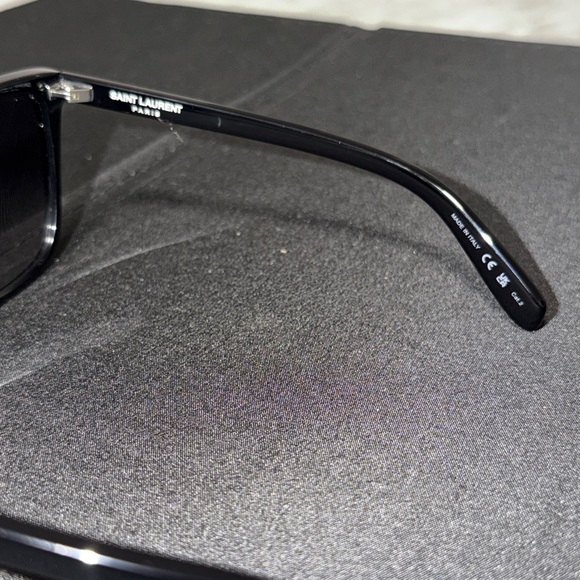 Saint Laurent sunglasses YSL - Picture 4 of 5